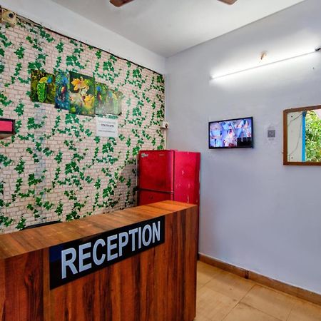 Hotel Savita Calangute Kültér fotó